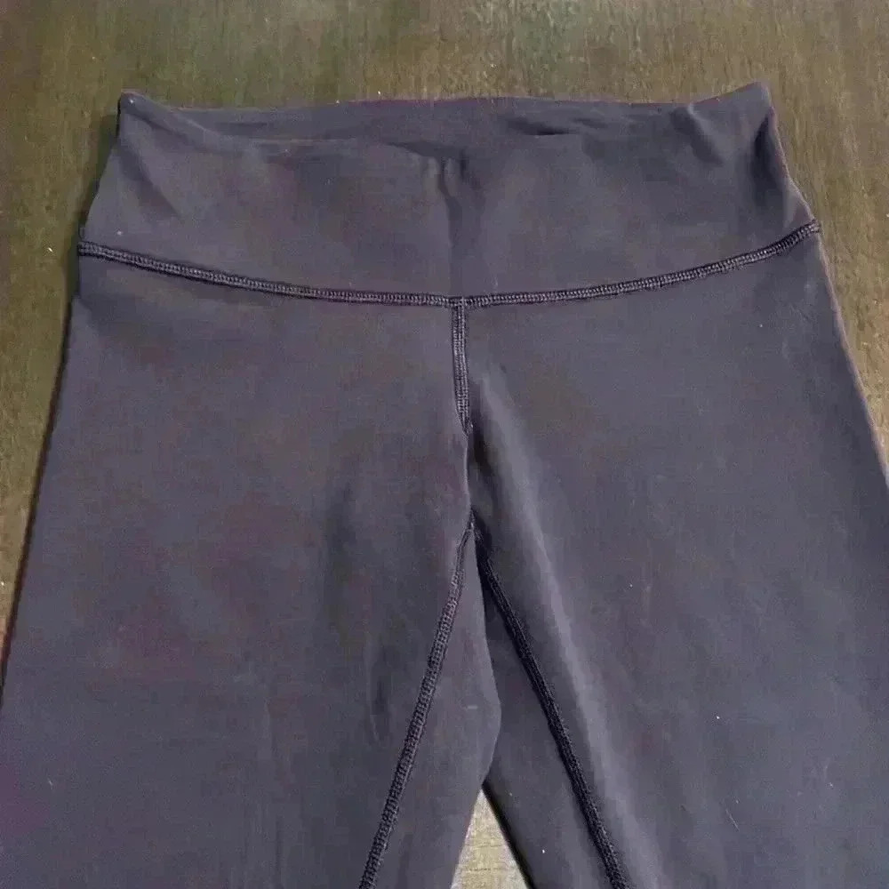 LULULEMON ATHLETICA Wunder Under Crop in Black Cherry - Picture 5 of 6
